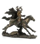 Viking se sekerou na koni 13 cm